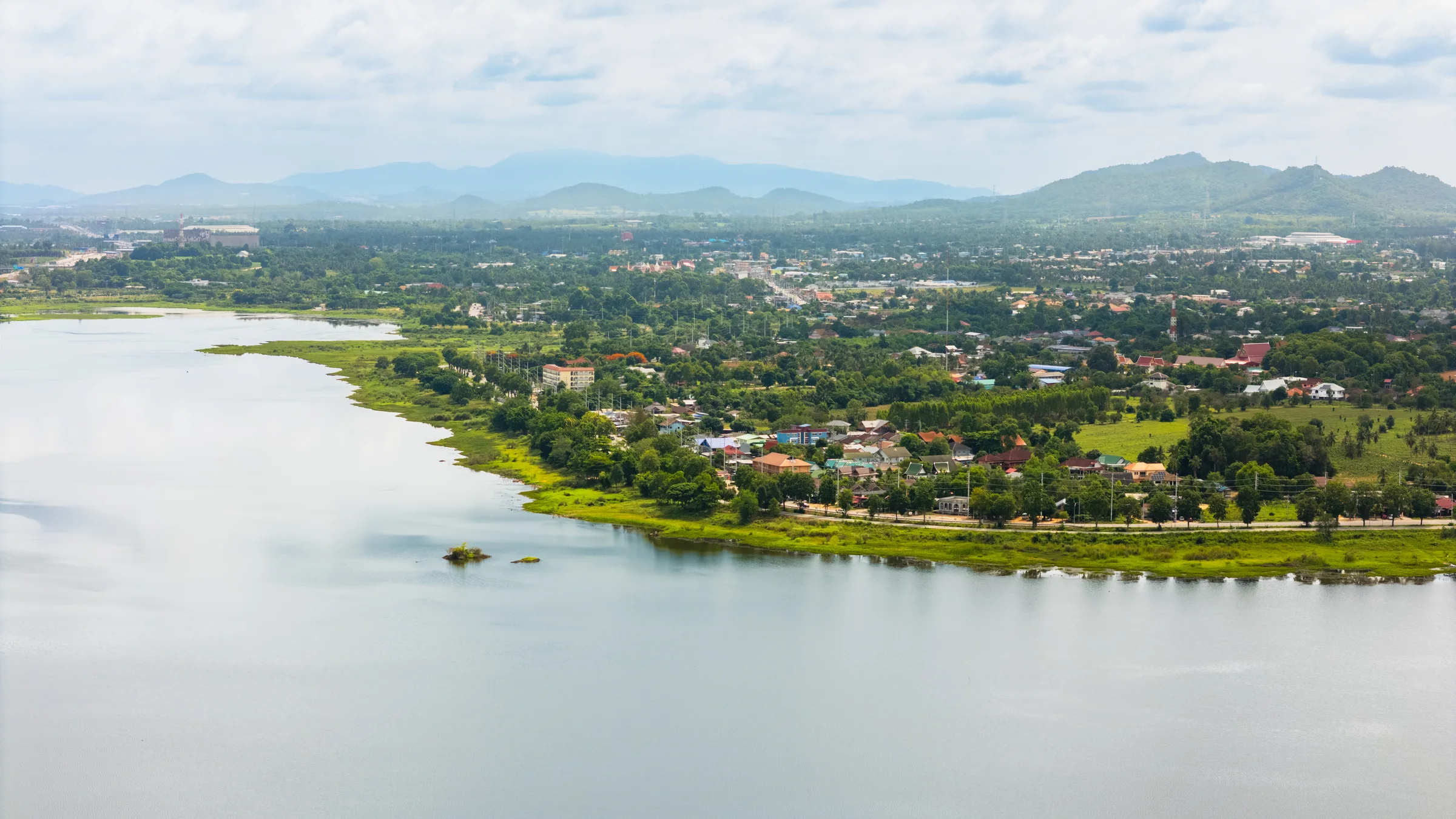 Mabprachan Lake and the surrounding East Pattaya area